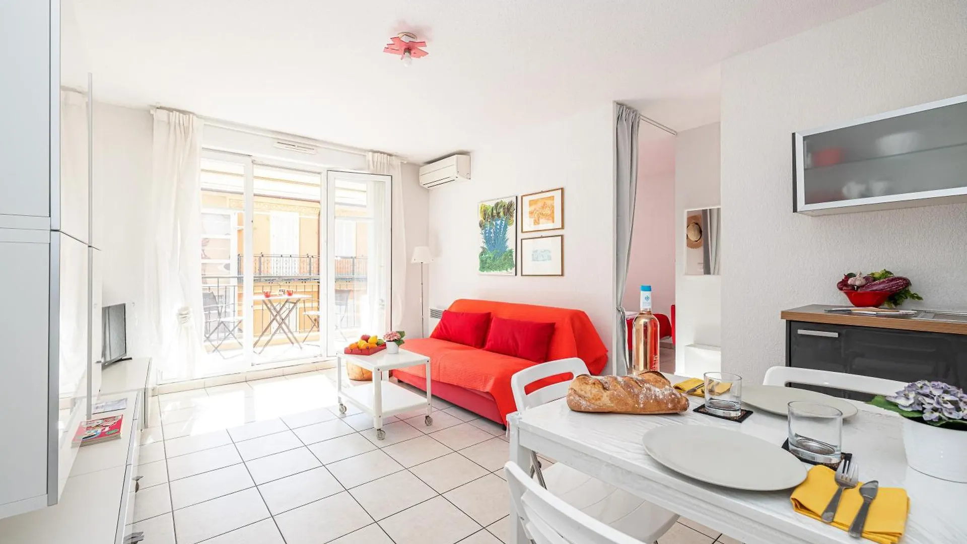 Royal Sunny Apt 200M From Beach - Happy Rentals Menton 0*,  France