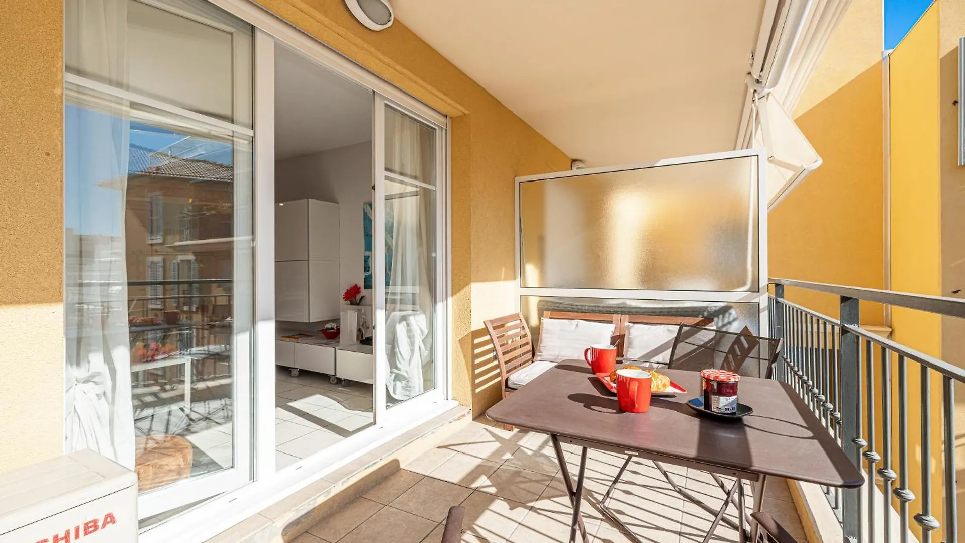 Royal Sunny Apt 200M From Beach - Happy Rentals Menton 0*,