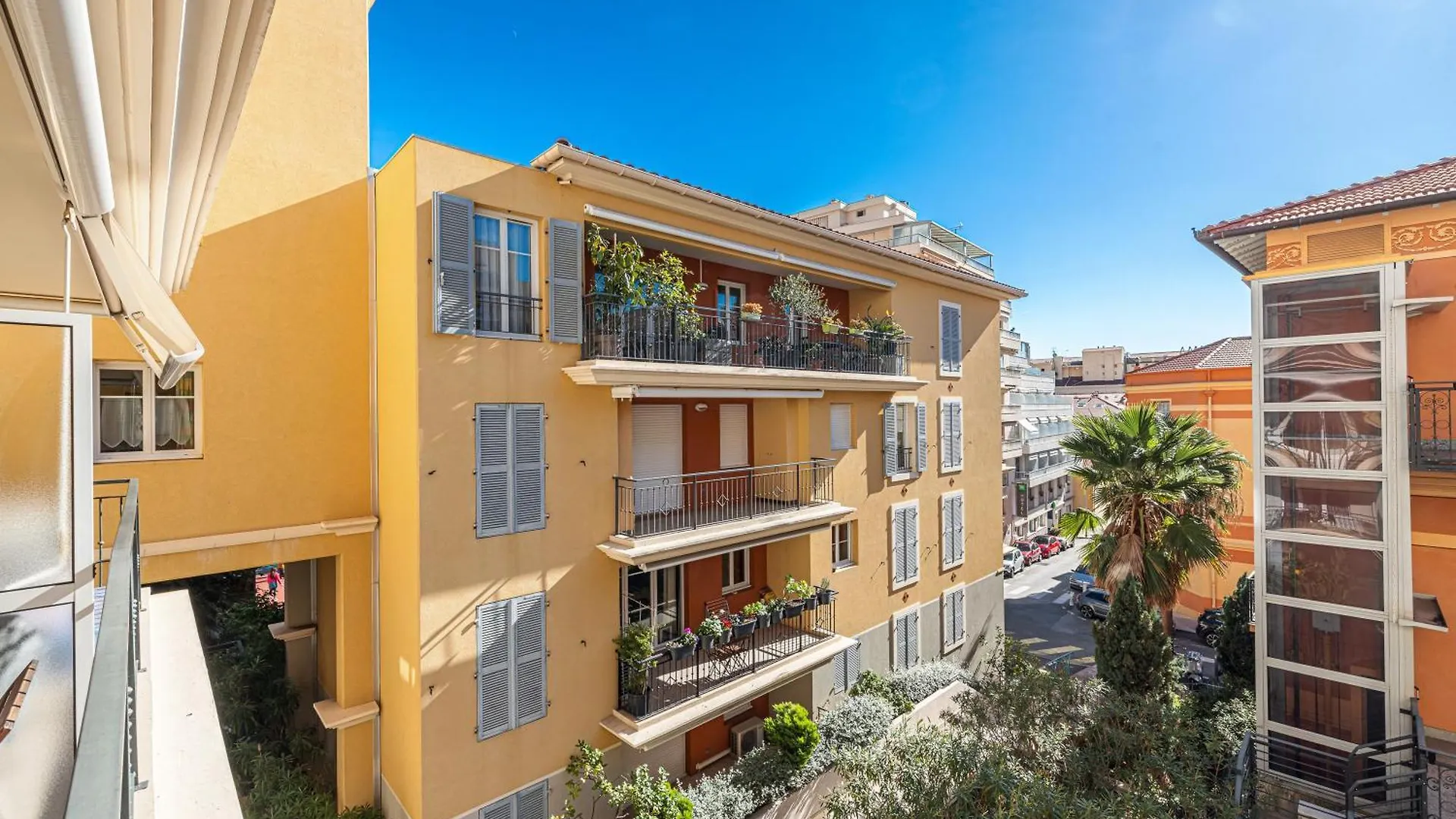 Royal Sunny Apt 200M From Beach - Happy Rentals Menton Appartement