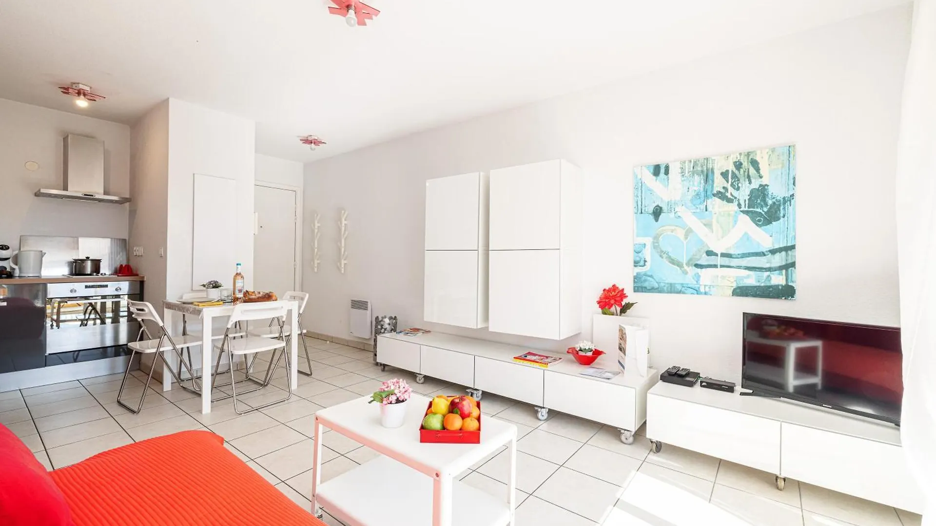 Royal Sunny Apt 200M From Beach - Happy Rentals Menton